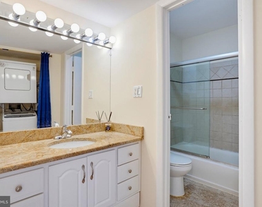5800 Royal Ridge Drive - Photo Thumbnail 9