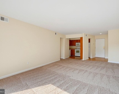5800 Royal Ridge Drive - Photo Thumbnail 7