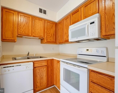 5800 Royal Ridge Drive - Photo Thumbnail 2