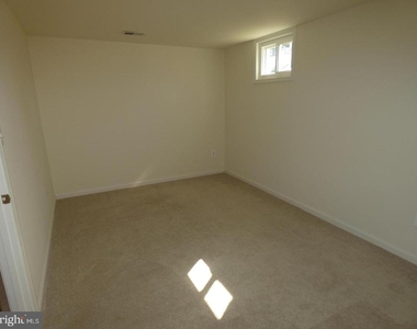 8205 Bell Lane - Photo Thumbnail 16