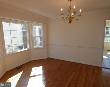 8205 Bell Lane - Photo Thumbnail 11