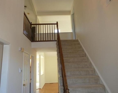 8205 Bell Lane - Photo Thumbnail 12