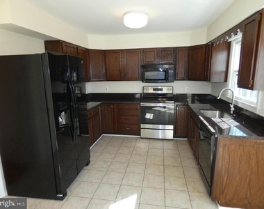 8205 Bell Lane - Photo Thumbnail 6