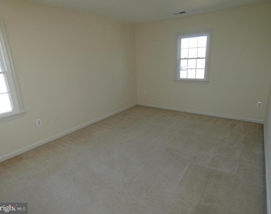 8205 Bell Lane - Photo Thumbnail 21