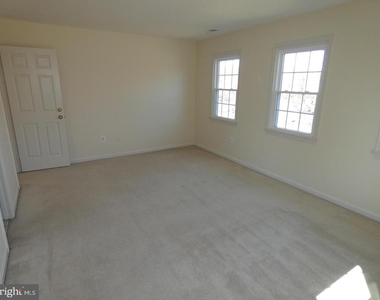 8205 Bell Lane - Photo Thumbnail 25