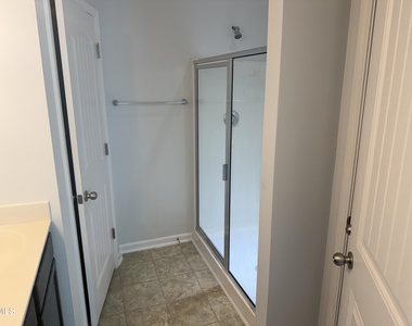 170 River Dell Townes Avenue - Photo Thumbnail 13