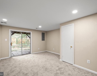 6185 Little Valley Way - Photo Thumbnail 34