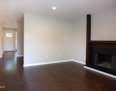 152 Ridge Trail - Photo Thumbnail 3