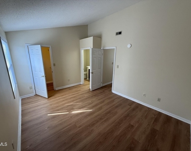 4663 Pine Trace Drive - Photo Thumbnail 18
