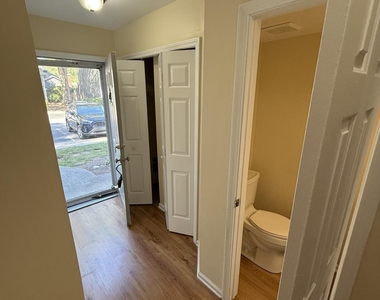 4663 Pine Trace Drive - Photo Thumbnail 6
