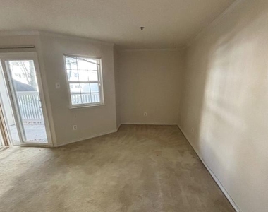 1504 Lincoln Way - Photo Thumbnail 3