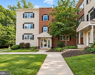 3045 Patrick Henry Drive - Photo Thumbnail 1