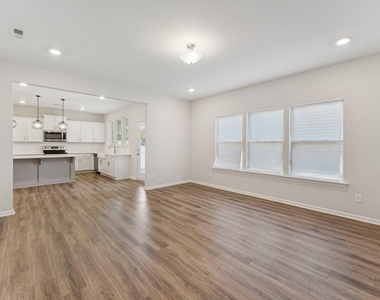 52 Tanglewood Place - Photo Thumbnail 10