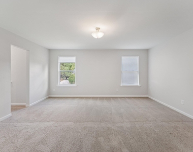 52 Tanglewood Place - Photo Thumbnail 17