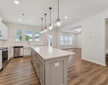 52 Tanglewood Place - Photo Thumbnail 5
