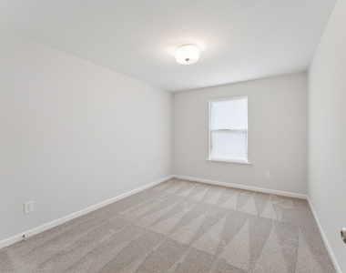 52 Tanglewood Place - Photo Thumbnail 12