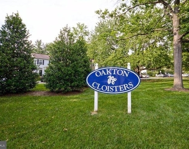9847 Oakdale Woods Court - Photo Thumbnail 21