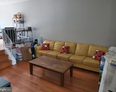 9847 Oakdale Woods Court - Photo Thumbnail 8