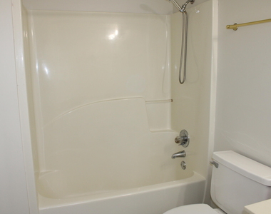 1400 Squire Ridge Drive - Photo Thumbnail 18