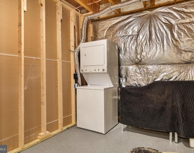 7216 White House Drive - Photo Thumbnail 17