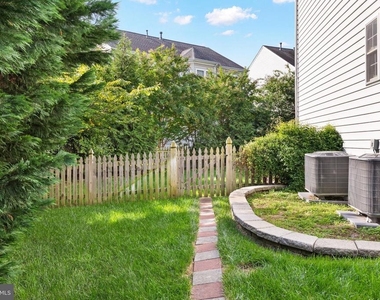 7216 White House Drive - Photo Thumbnail 21