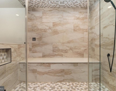 7216 White House Drive - Photo Thumbnail 15