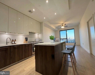 1650 Silver Hill Drive - Photo Thumbnail 2
