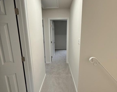 5305 Anchor Court - Photo Thumbnail 13