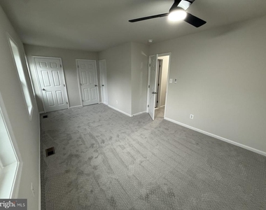 5305 Anchor Court - Photo Thumbnail 11