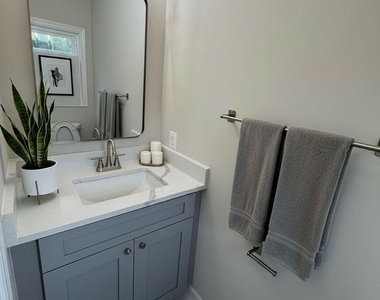 5305 Anchor Court - Photo Thumbnail 8