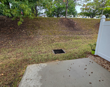 2603 Forest Shadows Lane - Photo Thumbnail 28