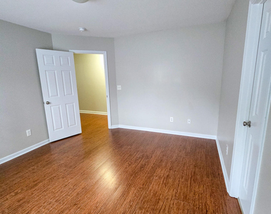 2603 Forest Shadows Lane - Photo Thumbnail 20