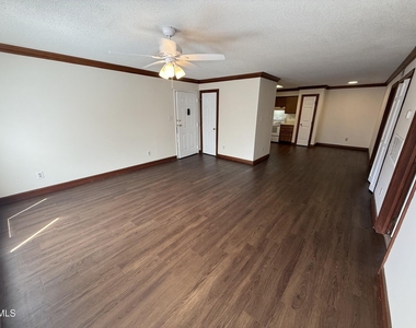 3525 Ivy Commons Drive - Photo Thumbnail 2