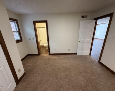 3525 Ivy Commons Drive - Photo Thumbnail 6