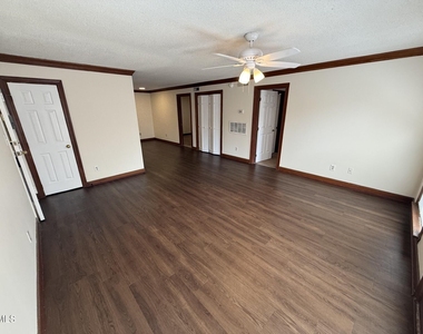 3525 Ivy Commons Drive - Photo Thumbnail 1