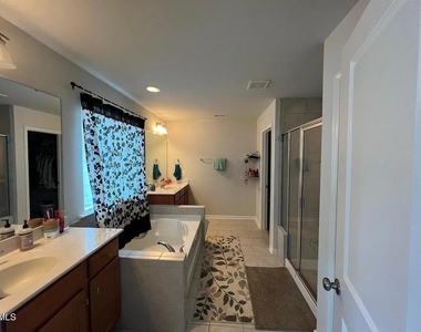 1032 Benay Road - Photo Thumbnail 22