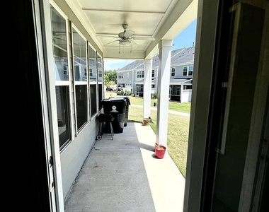 1032 Benay Road - Photo Thumbnail 28