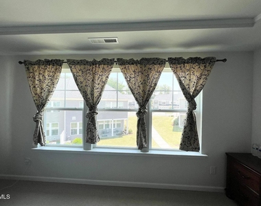1032 Benay Road - Photo Thumbnail 15