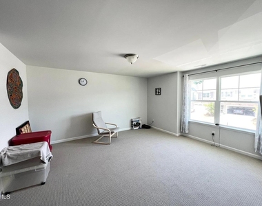 1032 Benay Road - Photo Thumbnail 13
