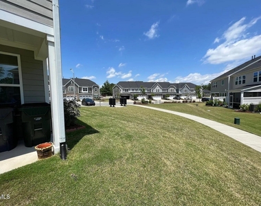 1032 Benay Road - Photo Thumbnail 30