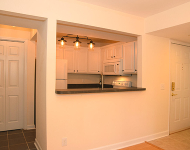 1221 Westview Lane - Photo Thumbnail 8
