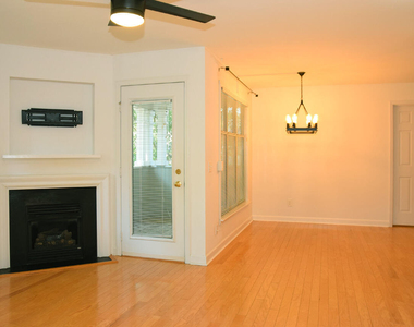 1221 Westview Lane - Photo Thumbnail 5