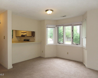 702 Martin Luther King Junior Boulevard - Photo Thumbnail 4