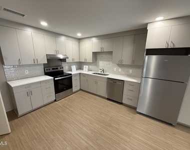 3533 Ivy Commons Drive - Photo Thumbnail 2