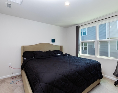 4005 Lush Grove Drive - Photo Thumbnail 15