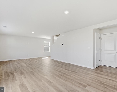 130 Bookers Crst Drive - Photo Thumbnail 5