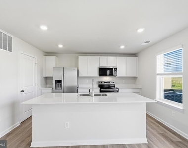 130 Bookers Crst Drive - Photo Thumbnail 3