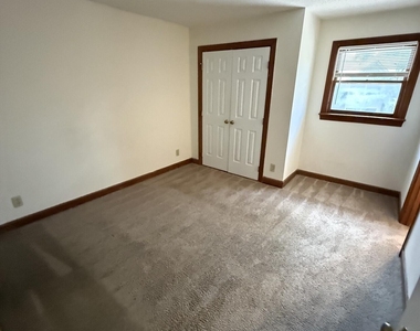 3530 Ivy Commons Drive - Photo Thumbnail 5