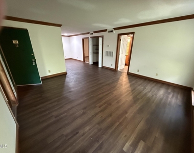 3530 Ivy Commons Drive - Photo Thumbnail 1