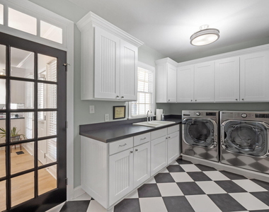 190 Oakley Farm Road - Photo Thumbnail 12